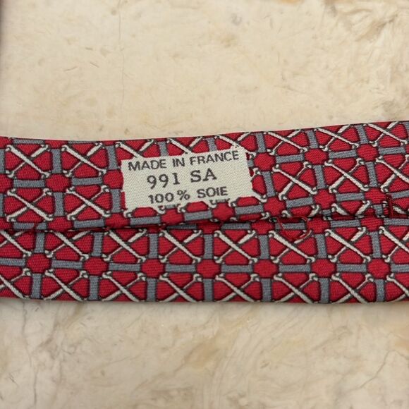 Hermès 100% Silk Horsebit Pattern Tie - Picture 8 of 12